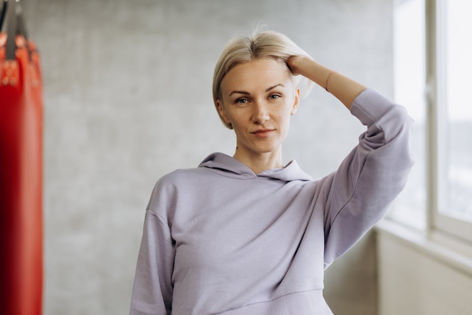 Hormonal mechanisms of womens risk in the face of traumatic stress