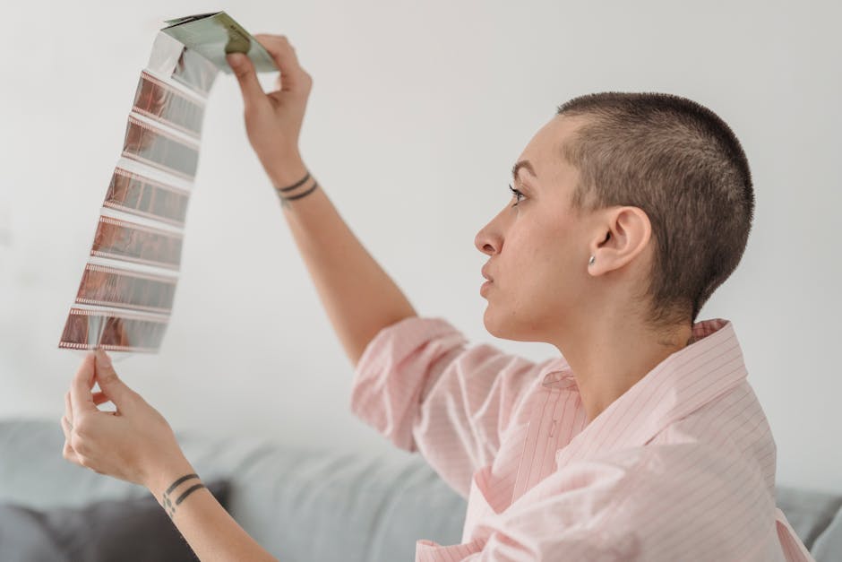 Women with polycystic ovary syndrome exhibit impaired endometrial receptivity with excessive ER and histone lactylation