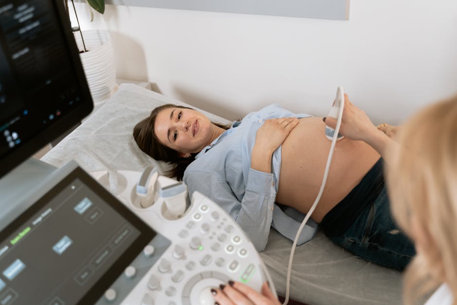 Women with polycystic ovary syndrome exhibit impaired endometrial receptivity with excessive ER and histone lactylation
