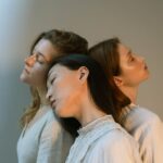 Hormonal mechanisms of womens risk in the face of traumatic stress