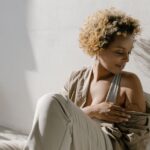 Hormonal mechanisms of womens risk in the face of traumatic stress