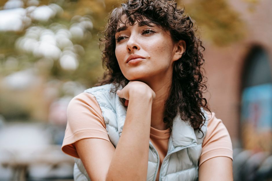 Hormonal mechanisms of womens risk in the face of traumatic stress