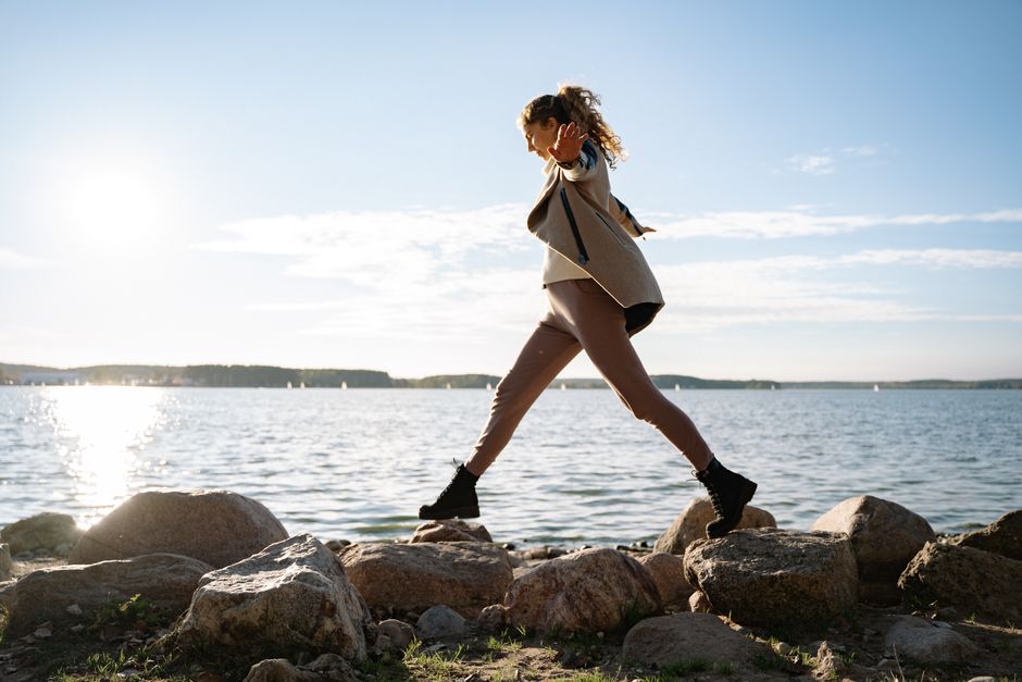 Hormonal mechanisms of womens risk in the face of traumatic stress