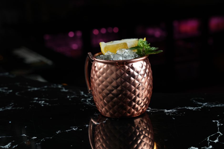 The Best Late-Night Drink for Gut Health According to a Dietitian