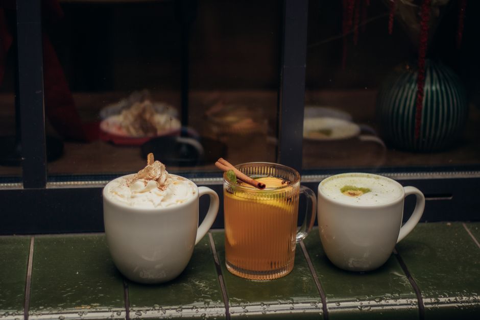 The Best Late-Night Drink for Gut Health According to a Dietitian