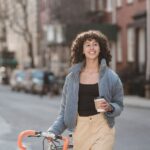 Women with polycystic ovary syndrome exhibit impaired endometrial receptivity with excessive ER and histone lactylation