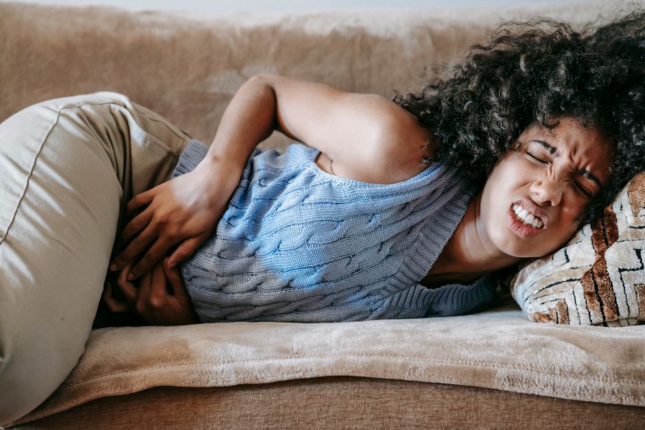 Women with polycystic ovary syndrome exhibit impaired endometrial receptivity with excessive ER and histone lactylation