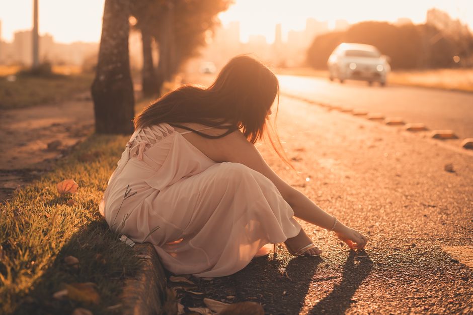 Women with polycystic ovary syndrome exhibit impaired endometrial receptivity with excessive ER and histone lactylation