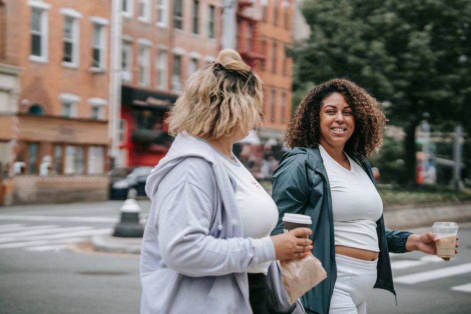 Women with polycystic ovary syndrome exhibit impaired endometrial receptivity with excessive ER and histone lactylation